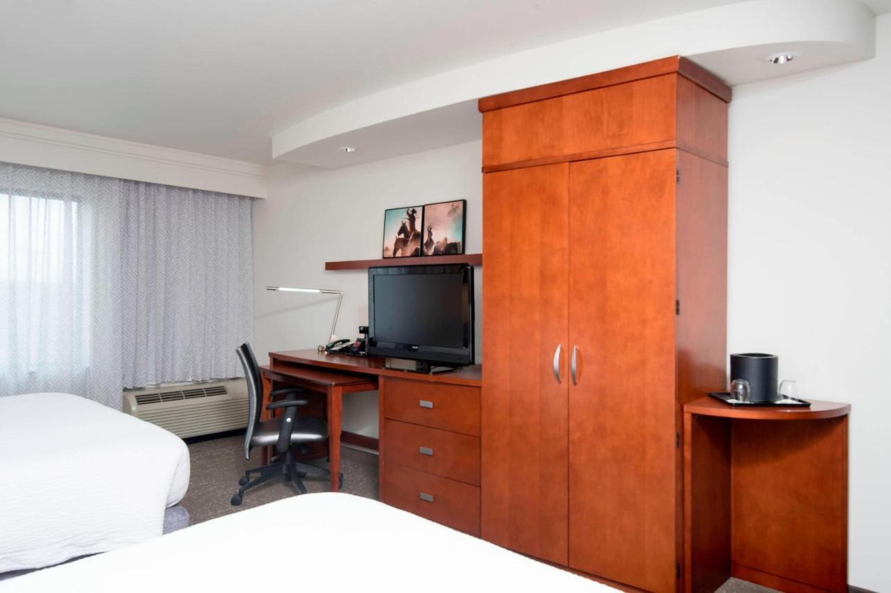 Hotel Courtyard By Marriott San Antonio North Stone Oak At Legacy Exterior foto